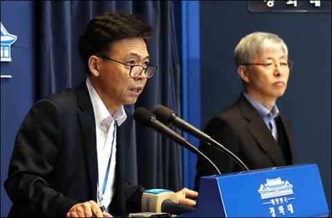 청와대가 ‘경제회복’ 유난히 강조하는 사연
