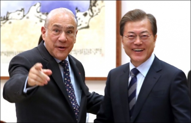 OECD가 한국에 조언한  ‘노동구조개혁’의 진짜 의미는