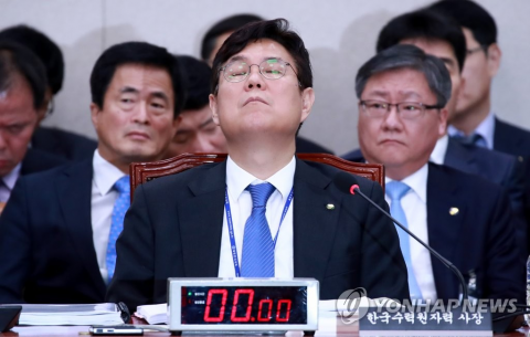 한수원 떠나는 이관섭 “안전한 원전을 만드는 데 앞장서 달라”