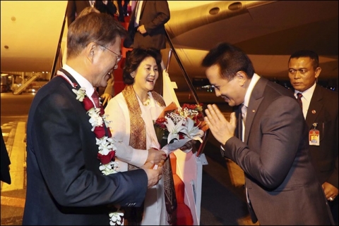 문재인 대통령 동남아 순방 ‘경제사절단’ 살펴보니···