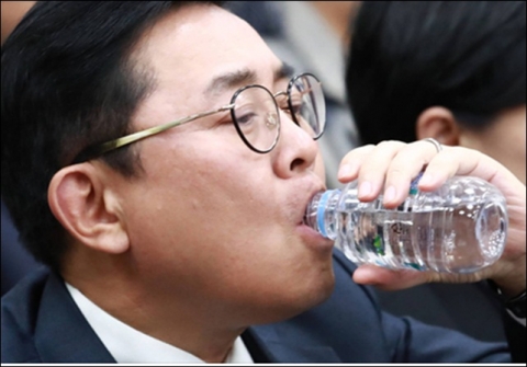 ‘롯데 로비 의혹’ 전병헌 “검찰, 노무현 대통령 ‘논두렁 시계’ 상황 재현”