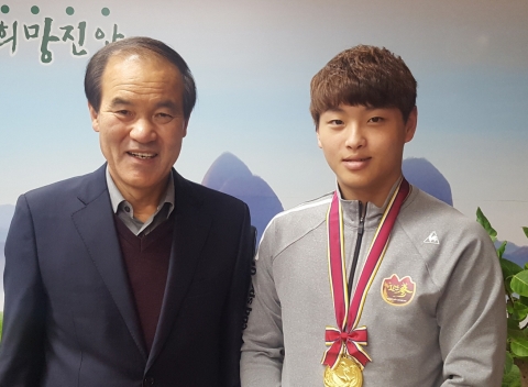 진안군청 박민호 선수, 한일 친선역도대회 3관왕 쾌거
