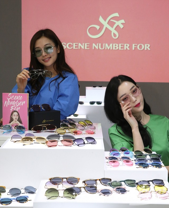 ์ฌ๋๋ฒํฌ, 3๊ฐ์ง ๋ผ์ธ์
์ผ๋ก ๋ง๋๋ณด๋ โ2018 S/Sโ ์ ์ ํ ๋ด์ค์จ์ด