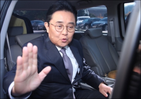 떠난 전병헌··· 공석된 ‘마지막 비서관’ 자리엔 누가?