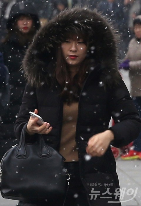전국 맑다 오후부터 차차 흐려져···중부 밤 사이 비 또는 눈