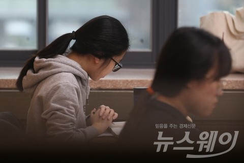 수능 영어 듣기평가 방송장비 고장···전북 호남고, CD플레이어 동원