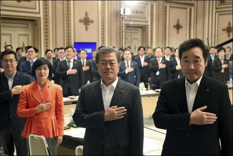 ‘끝장토론’이라더니···발표만 하고 끝난 靑 혁신성장 전략회의