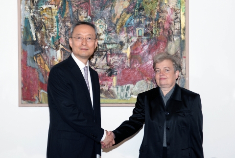 백운규, 체코 총리 내정자 만나 원전수주 박차