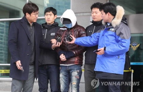 ‘낚싯배 추돌’ 급유선 선장, 울먹이며 “유가족에게 죄송”···오늘 영장실질심사