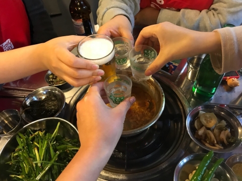 “피할 수 없다면 내가 먼저”···송년회·신년회 건배사도 ‘각양각색’