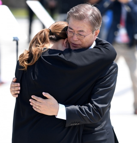 화사했던 ‘국민소통’, 암울했던 ‘여야 협치’