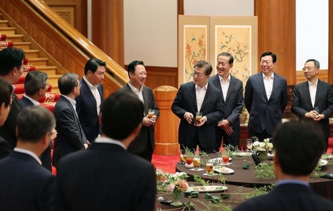 靑 “임종석․장하성, SK 외 대기업 총수들 애로사항도 청취”