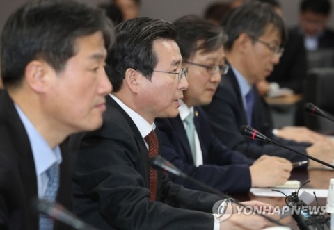 가상화폐 거래자금 출금, 실명 확인 없이 가능···입금은 통제