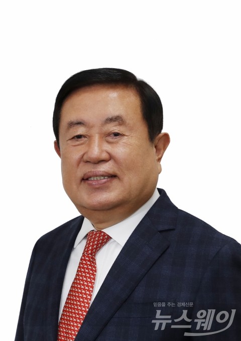 이동진 진도군수, “더 높은 도약 위해 용기갖고 중단 없이 도전하고 전진할 터”