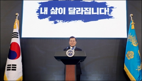 최저임금 후폭풍? 靑 직접 점검으로 ‘예방’