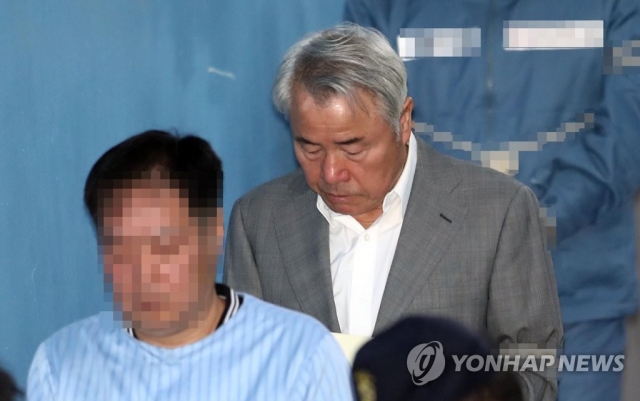 ‘미스터피자 갑질’ 정우현 회장, 징역 3년·집행유예 4년. 사진 = 연합뉴스 제공