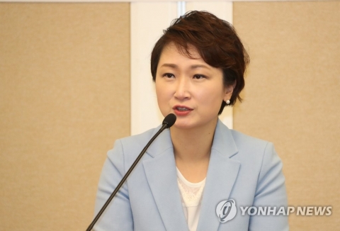 이언주 “문재인 국가파괴 막아야···한국당行 사실 아냐”