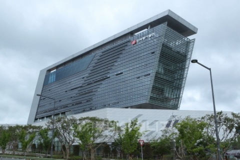 동서발전, 경영진 성과급 반납···한전·남부발전 이어 세번째