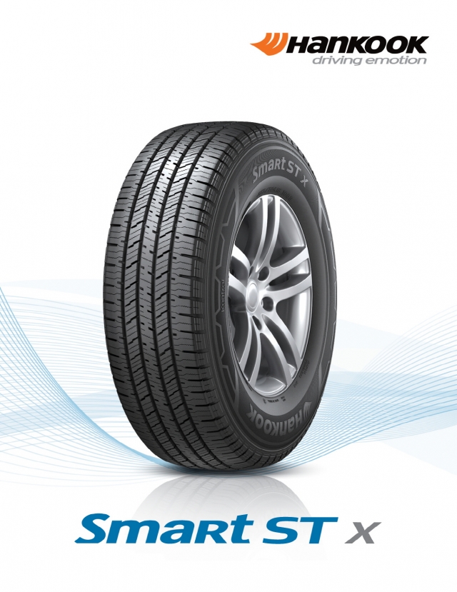 한국타이어가 합리적 소비를 지향하는 소비자를 위한 SUV용 타이어 ‘스마트 ST X(Smart ST X)’를 출시했다. (사진=한국타이어 제공)