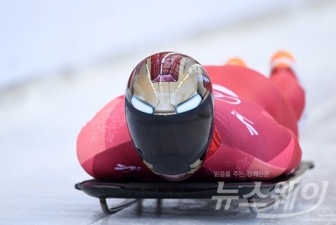 ‘스켈레톤 괴물’ 윤성빈, 3차 시기도 1위