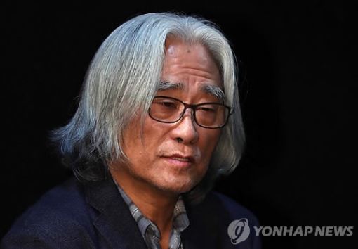 연극계도 미투 바람···이윤택 “법적 책임 받겠다. 성폭행 주장 인정 못해” 사진=연합뉴스 제공