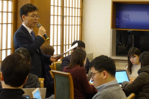 홍장표 “WTO제소, 상대국 비우호적 조치로 간주해선 안 돼”