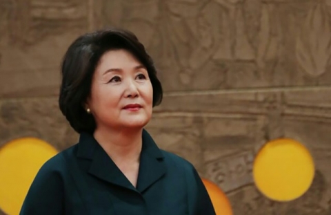 김정숙 여사, ‘정치 포부’ 묻는 외신 질문에···