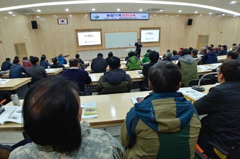 순창군, 소형중장비 자격증 취득반 운영 ‘성황’