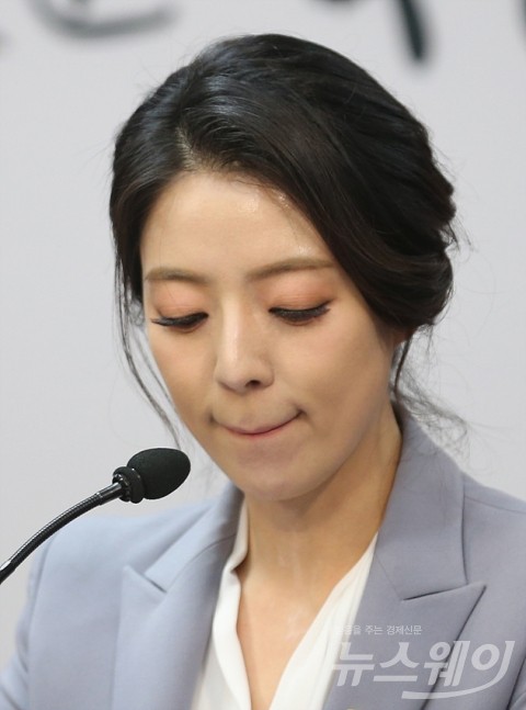 ‘수상경력 조작’ 배현진, 결국 선관위 ‘서면경고’ 받아
