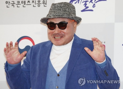 김흥국 성추행 의혹 추가 폭로한 A씨 “후회 된다” 사과 문자