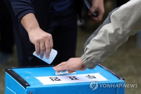 급선회 배경은···“경제적 논리로” 靑 정부 압박