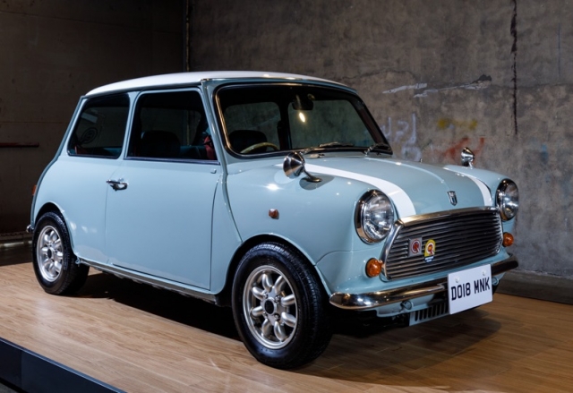 1960년대부터 시대의 디자인 아이콘이었던 미니(MINI)의 전통을 이어가며 새로운 미니(MINI) 패션을 선보이고 있다. 사진=MINI 제공
