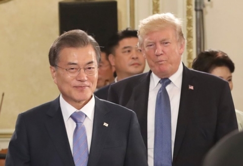 김기식·김경수 파장 삼키는 南北대화··· 文대통령 지지율, 67.6% ‘반등’