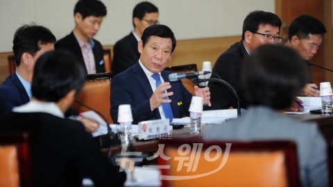 윤장현 광주광역시장, 대선공약 및 국비사업 추진상황 보고회 참석