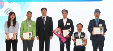 광명시, 근로자의 날 모범근로자 표창
