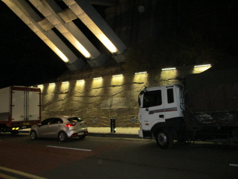 인천 남구, 수봉공원 육교 새로운 모습으로 단장