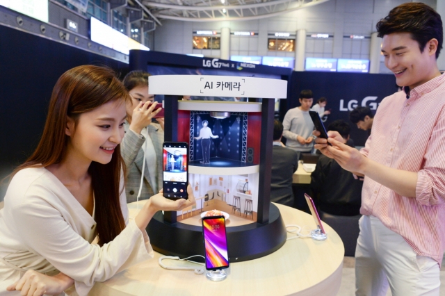LG전자는 4일부터 역대 최대 규모인 전국 50개 거점에서 체험 부스인 ‘LG G7 씽큐 스퀘어’를 운영한다. 사진=LG전자 제공