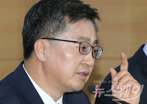군산 GM 협력사 찾은 김동연, ‘다마스’ 전기차 재생산 추진