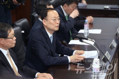 백운규 “사우디 원전 수주, 범정부적 지원 강화할 것”