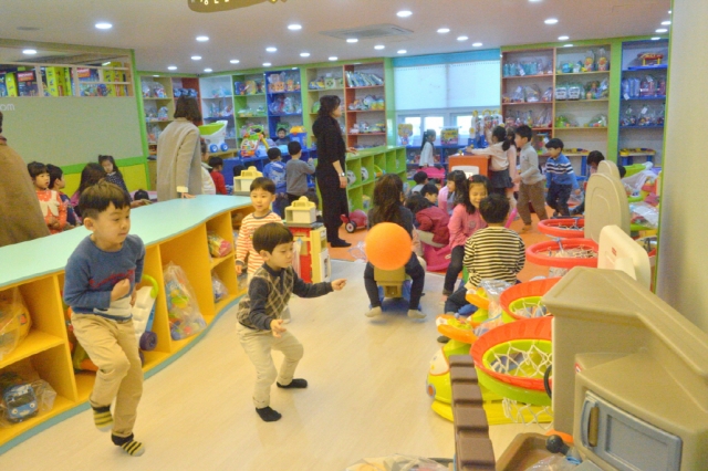 순창군 어린이 장난감 도서관 ‘인기’ 기사의 사진