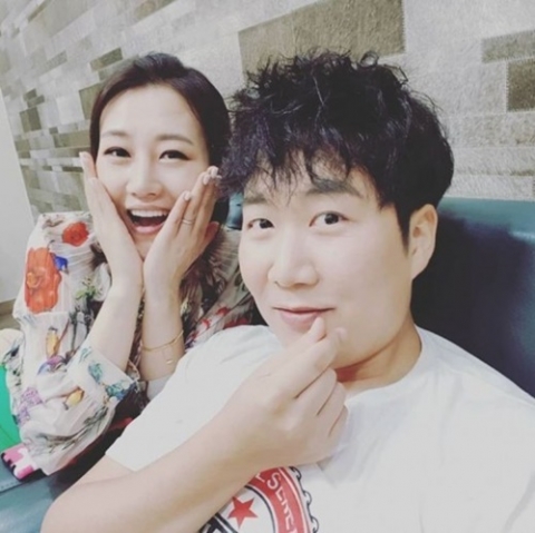 도경완-장윤정 둘째 임신 소식 전해···“4개월차, 엄마 닮게 낳겠다”