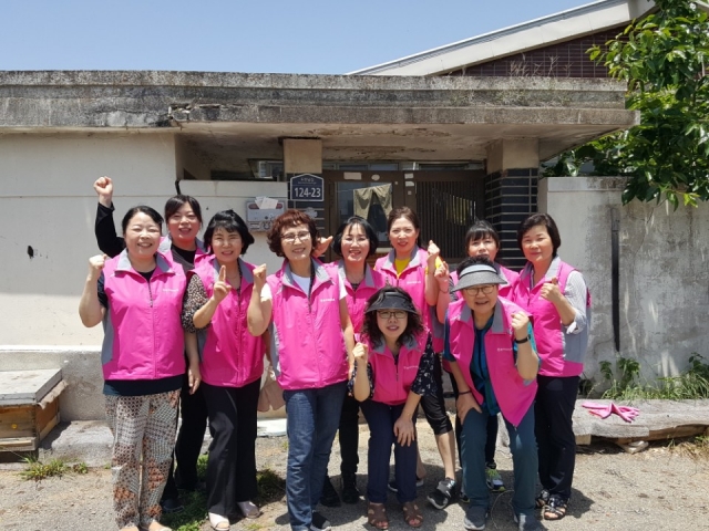 광주비아농협, 고향주부모임 청소봉사 활동 모습