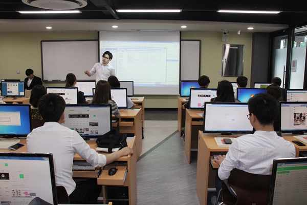 수성대학교에서 외국인 유학생들을 위한 취업특강을 진행하고 있다.(사진제공=수성대)