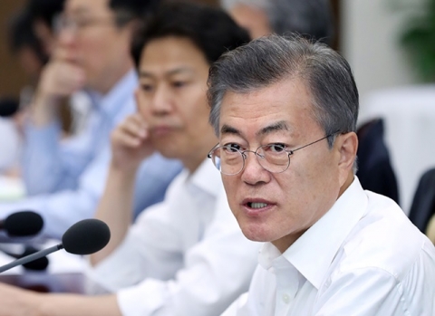 文 정부 최저임금 논란 점입가경···기름부은 KDI