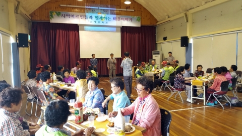 정읍 소성중학교, 노인 일자리사업 참여 어르신 초청 다과회 개최