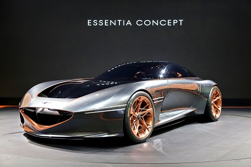 ‘에센시아 콘셉트’는 제네시스 브랜드가 생각하는 진정한 GT의 기본 콘셉트를 표현한 차량으로, 궁극의 제네시스 디자인과 기술력을 담아냄으로써 평범함을 거부하고 그 이상에 도전하는 콘셉트카다. 사진=제네시스 제공