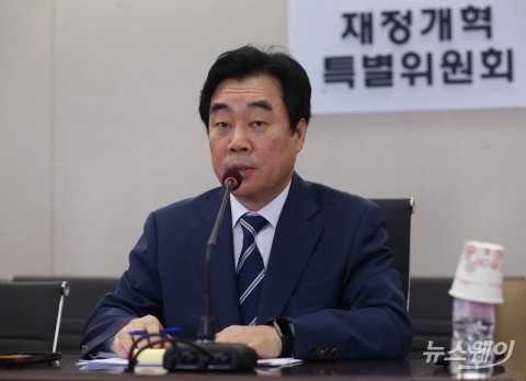 기재부, 재정특위 권고에 제동···“내년 금융종합과세 확대 어려워”
