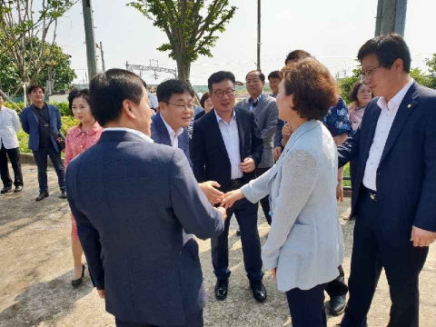 장영수 장수군수, 김현미 국토교통부 장관 만나 장수군 현안사업 건의