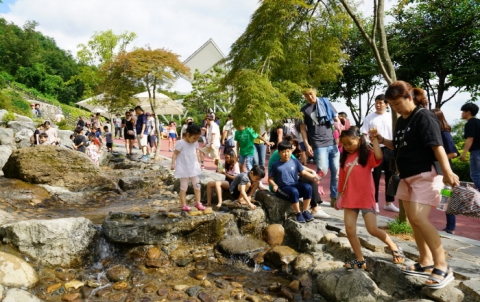 광명동굴, 올 들어 유료관광객 50만 돌파...누적인원 409만 명