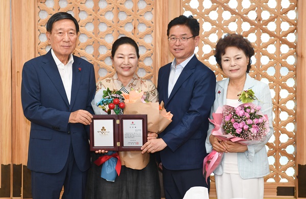 이철우 경북도지사, 경북사회복지공동모금회 명예회장 추대 기사의 사진